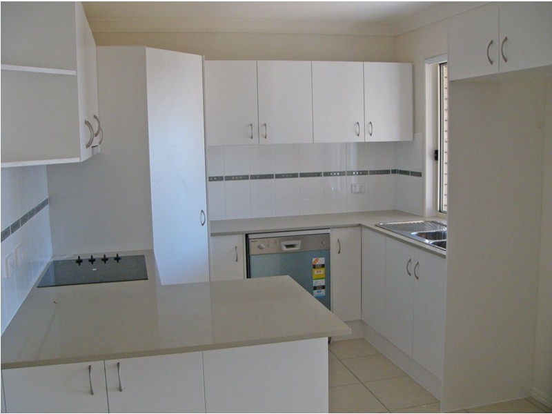 1 York Close, Oxley QLD 4075