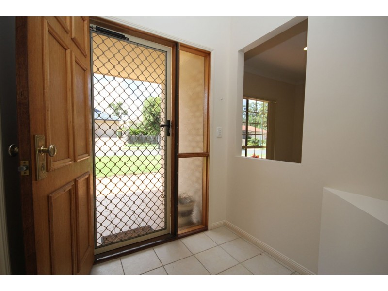 7 Neptune Street, Springfield Lakes QLD 4300