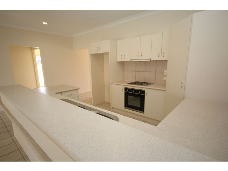 7 Neptune Street, Springfield Lakes QLD 4300