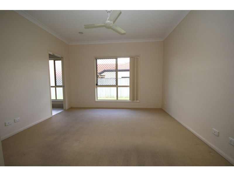 7 Neptune Street, Springfield Lakes QLD 4300