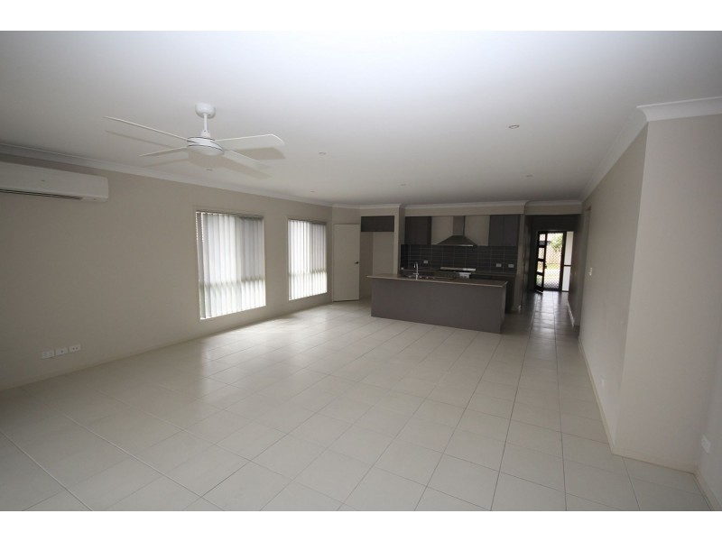 38 Abbot Circuit, Bellbird Park QLD 4300