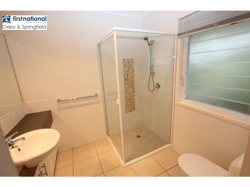 33 Gray Avenue, Corinda QLD 4075