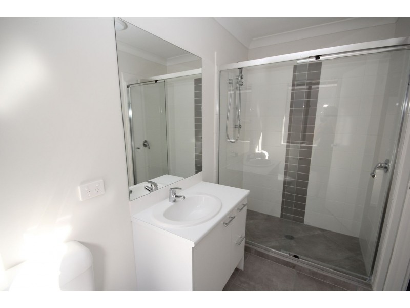 4 Norton Sands Drive, Redbank Plains QLD 4301