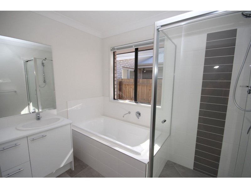 4 Norton Sands Drive, Redbank Plains QLD 4301