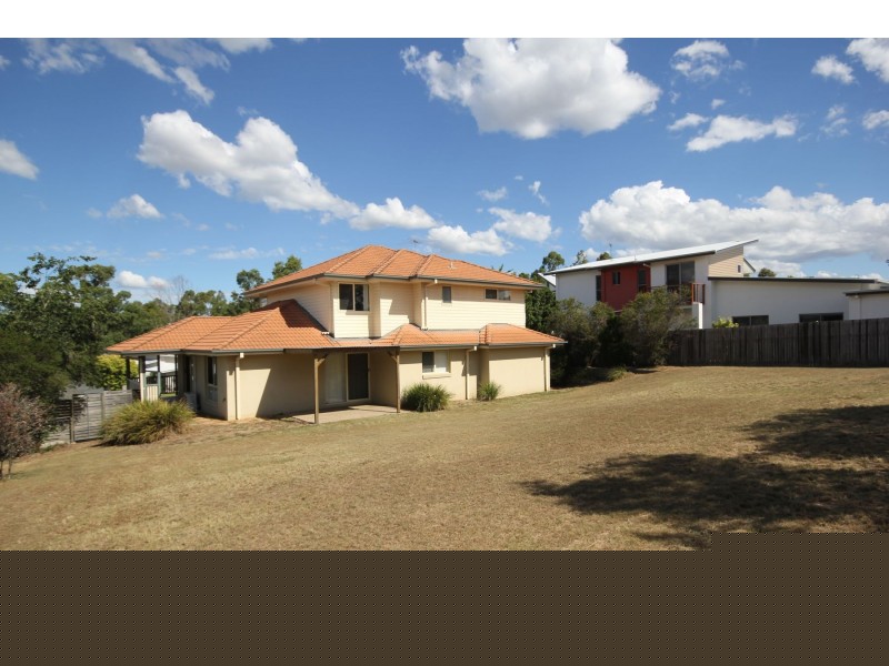 4 Rufous Crescent, Brookwater QLD 4300