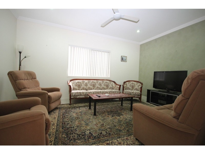 6 Everest Court, Springfield Lakes QLD 4300