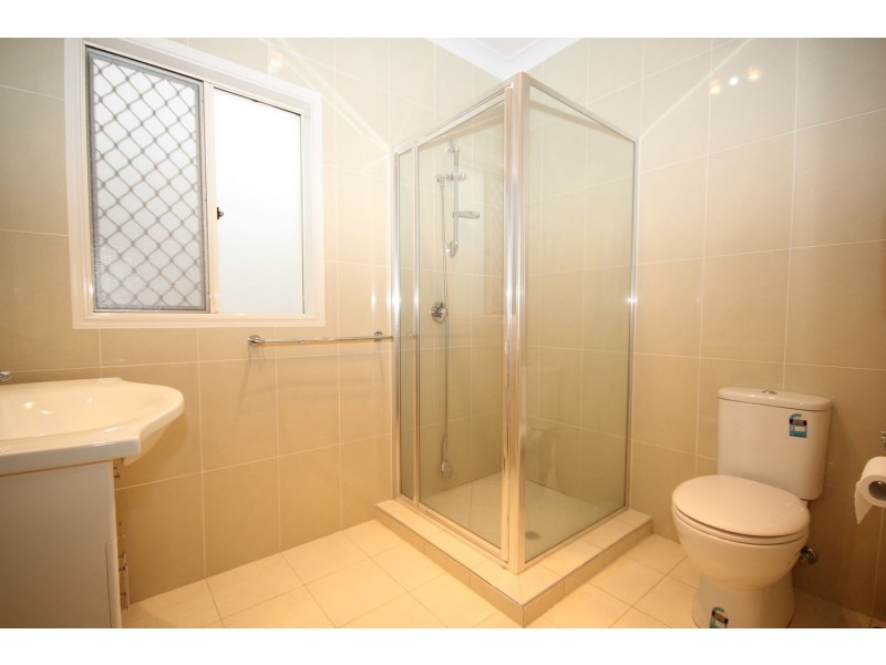 6 Everest Court, Springfield Lakes QLD 4300