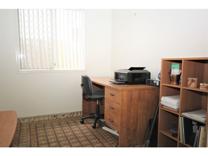 6 Everest Court, Springfield Lakes QLD 4300