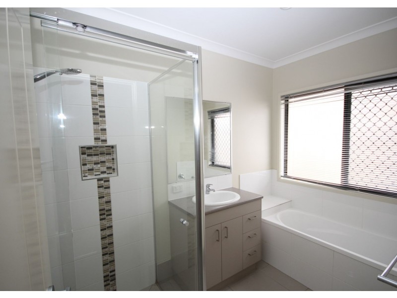 9 Kearney Street, Augustine Heights QLD 4300