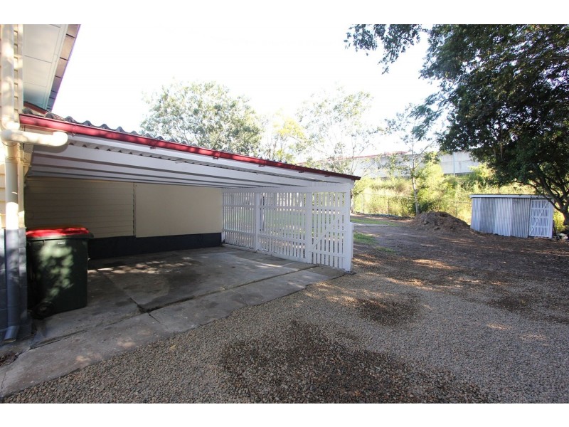 83 Ellen Street, Oxley QLD 4075