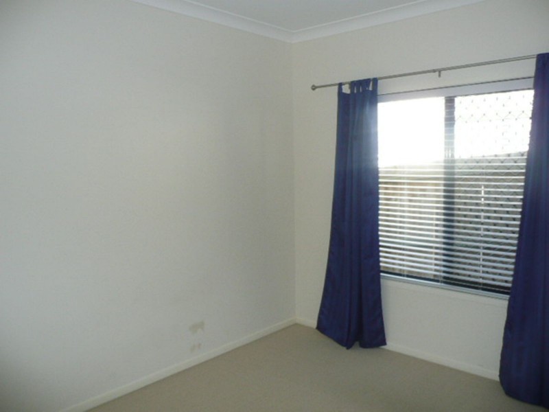 24 Summit Drive, Springfield Lakes QLD 4300