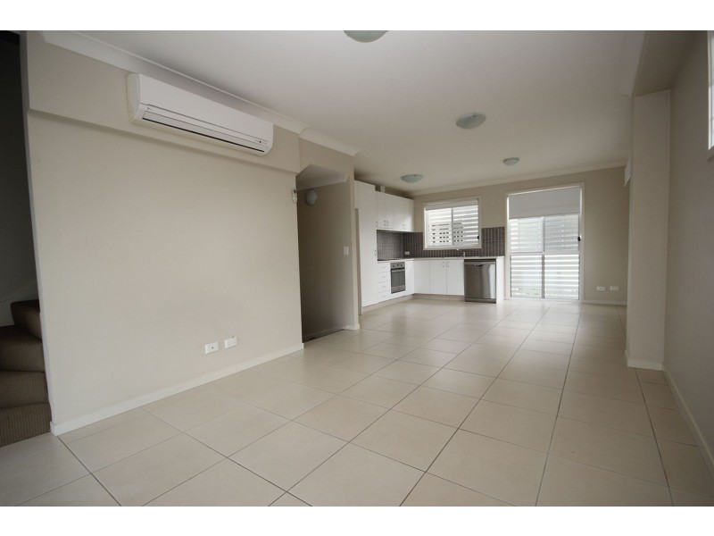 6/6 Hassall Street, Corinda QLD 4075