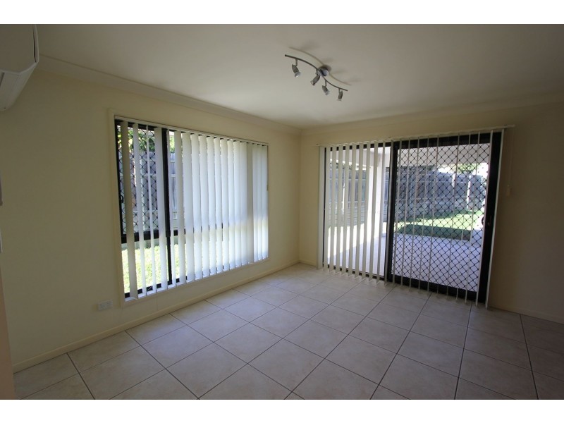 106 Brookeside Crescent, Seventeen Mile Rocks QLD 4073