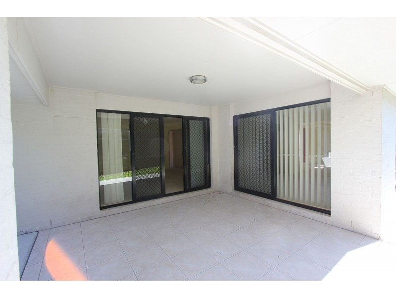 106 Brookeside Crescent, Seventeen Mile Rocks QLD 4073