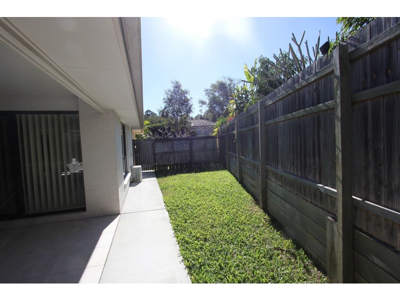 106 Brookeside Crescent, Seventeen Mile Rocks QLD 4073