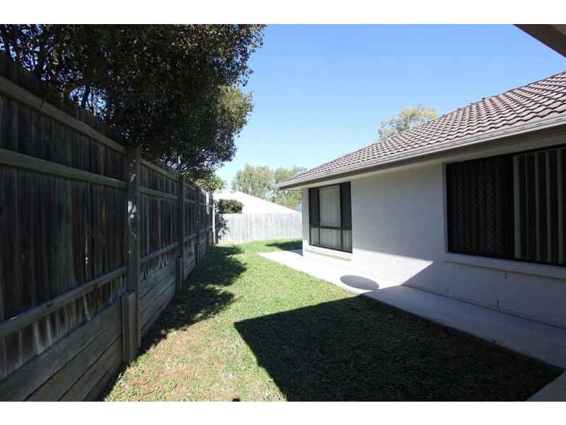 106 Brookeside Crescent, Seventeen Mile Rocks QLD 4073