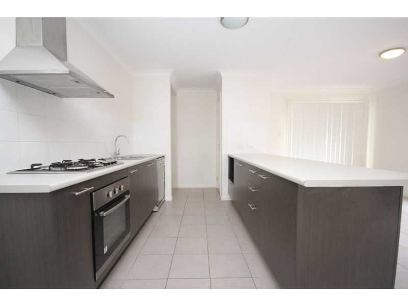 9 Isidore Street, Augustine Heights QLD 4300