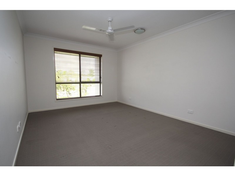 9 Isidore Street, Augustine Heights QLD 4300