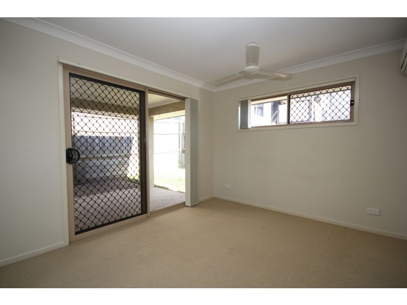 35 Lakes Entrance Drive, Springfield Lakes QLD 4300