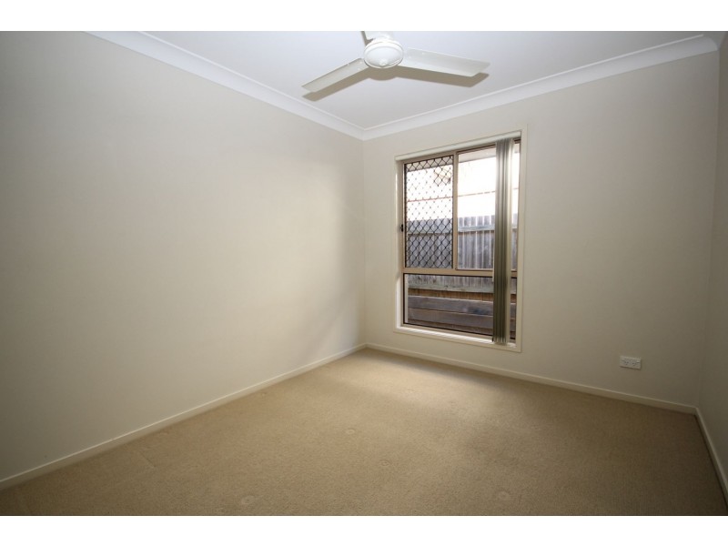 35 Lakes Entrance Drive, Springfield Lakes QLD 4300