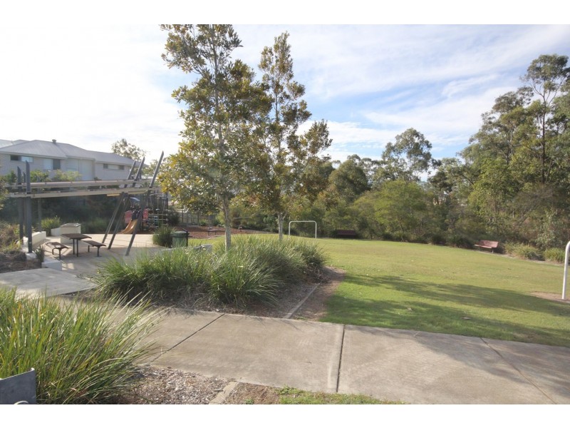 35 Lakes Entrance Drive, Springfield Lakes QLD 4300