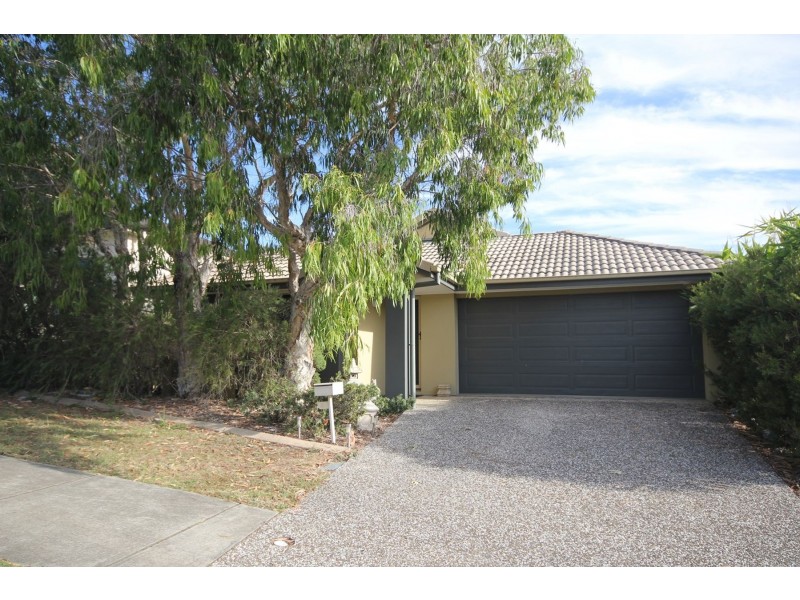 35 Lakes Entrance Drive, Springfield Lakes QLD 4300