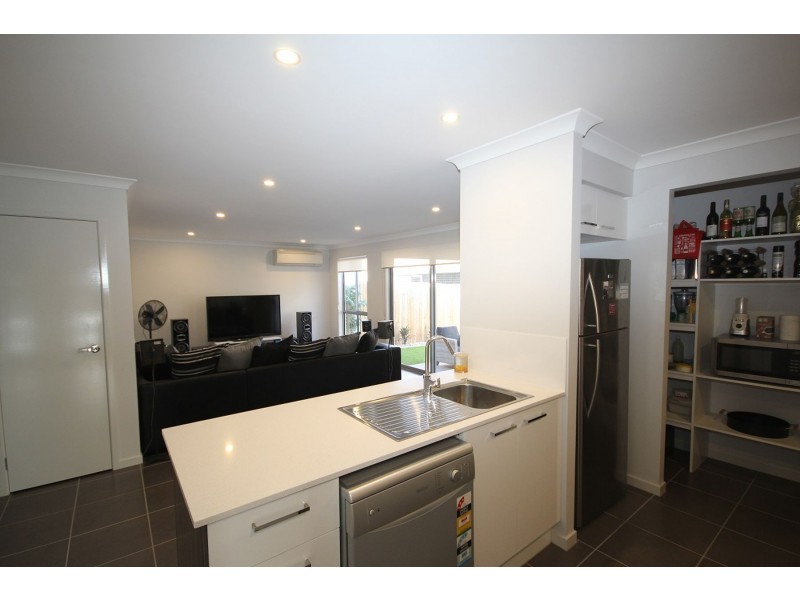 17 Grevillea Street, Ripley QLD 4306