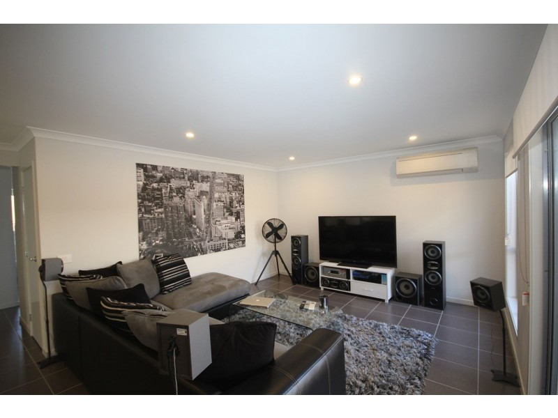 17 Grevillea Street, Ripley QLD 4306