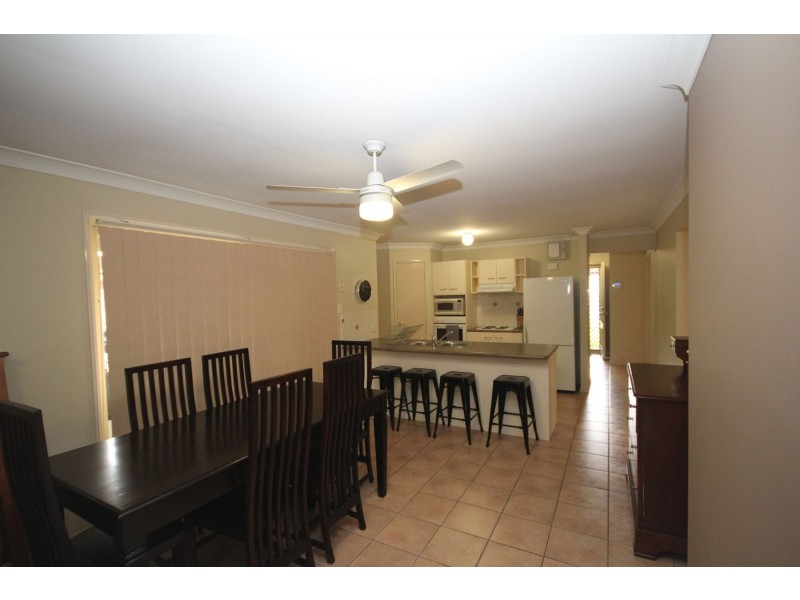 10 Savill Close, Forest Lake QLD 4078