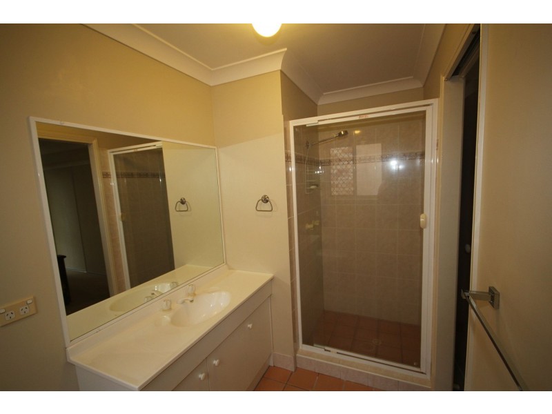 10 Savill Close, Forest Lake QLD 4078