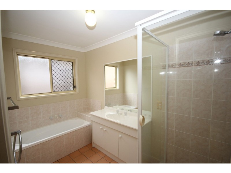 10 Savill Close, Forest Lake QLD 4078