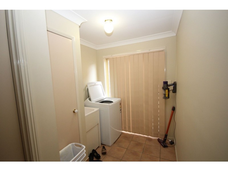 10 Savill Close, Forest Lake QLD 4078