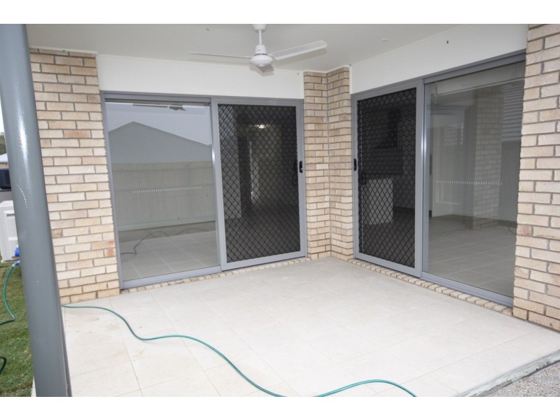 31 Woodline Drive, Spring Mountain QLD 4124