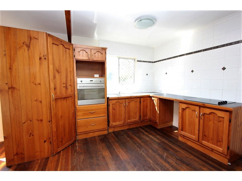 12 Southern Cross Avenue, Darra QLD 4076