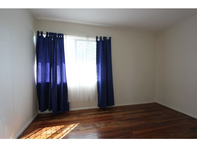 12 Southern Cross Avenue, Darra QLD 4076