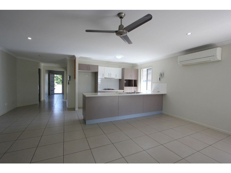 26 Sandi Street, Oxley QLD 4075