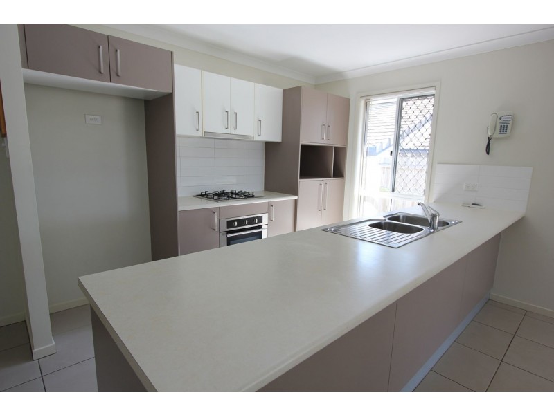 26 Sandi Street, Oxley QLD 4075