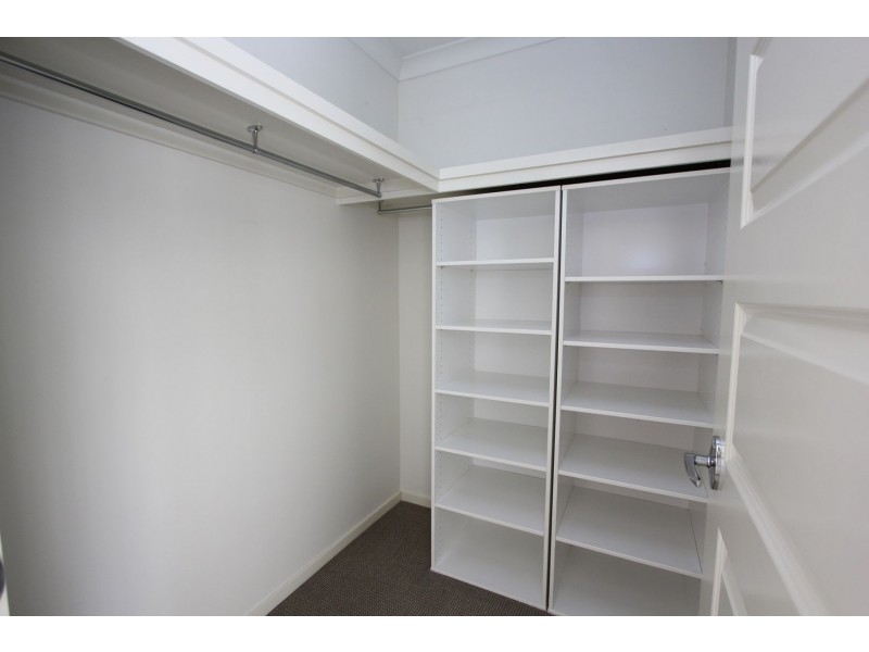 26 Sandi Street, Oxley QLD 4075