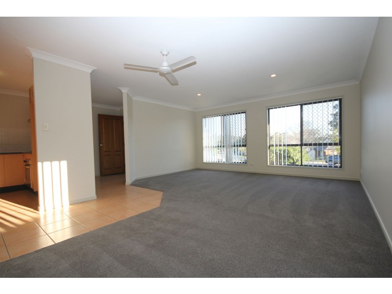 11 Rae Close, Camira QLD 4300