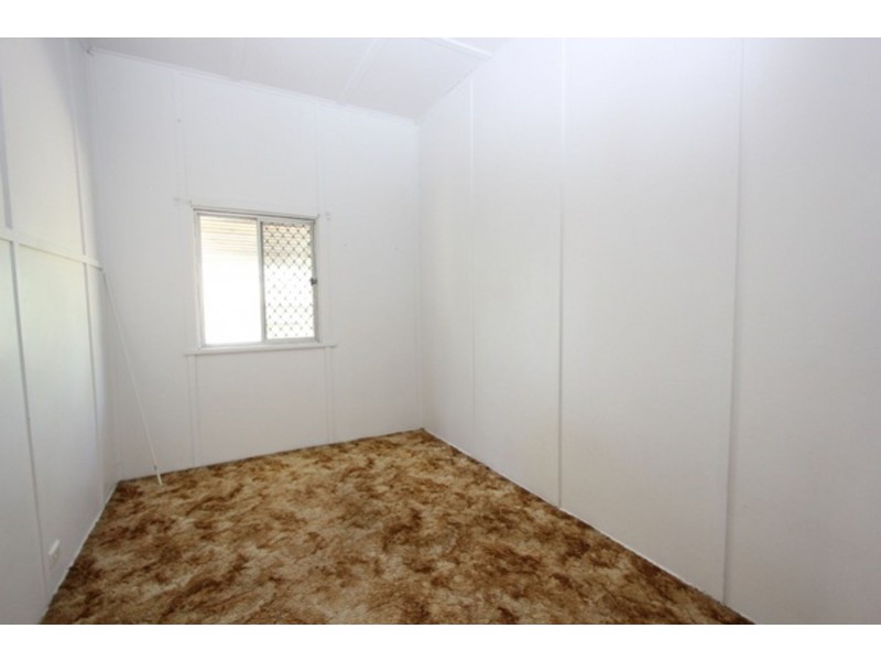 18 Price Street, Oxley QLD 4075