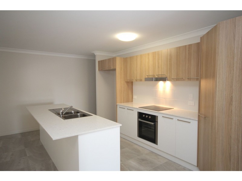 3 Bullock Street, Spring Mountain QLD 4124