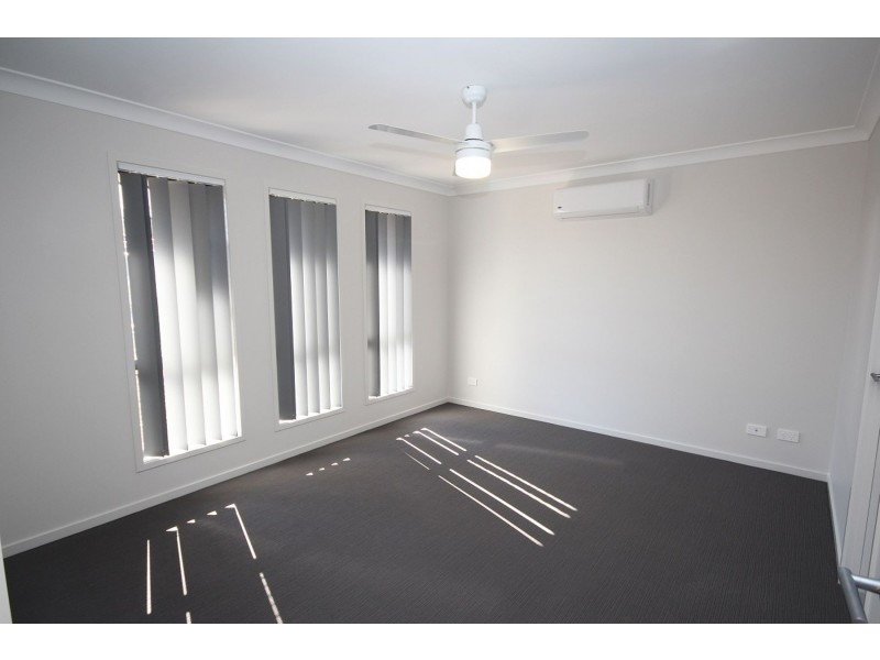 3 Bullock Street, Spring Mountain QLD 4124