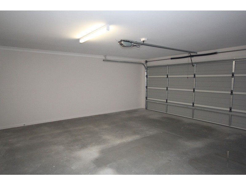 3 Bullock Street, Spring Mountain QLD 4124