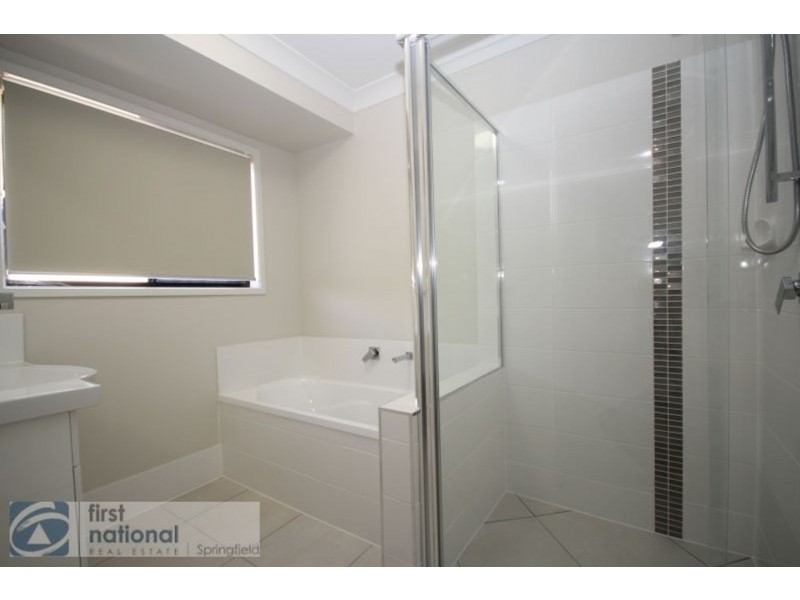 1/24 Boscawan Crescent, Bellbird Park QLD 4300