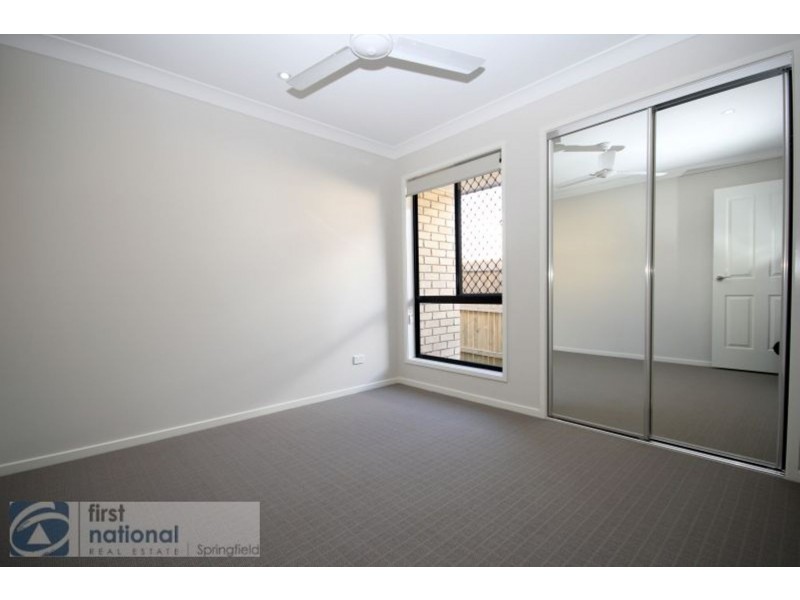 1/24 Boscawan Crescent, Bellbird Park QLD 4300