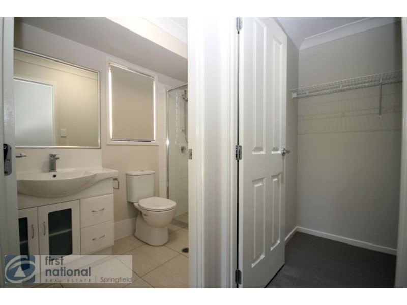 1/24 Boscawan Crescent, Bellbird Park QLD 4300