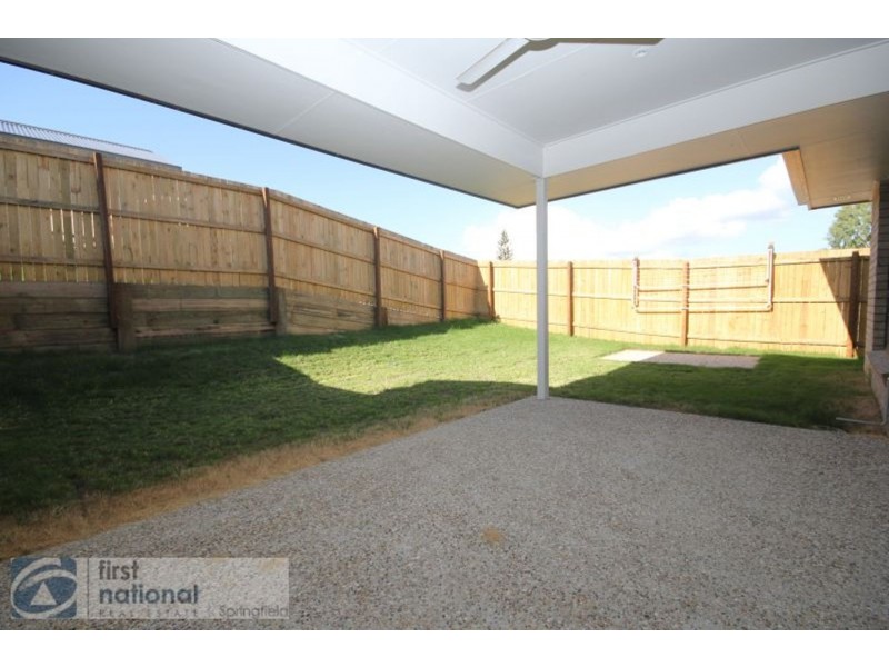 1/24 Boscawan Crescent, Bellbird Park QLD 4300