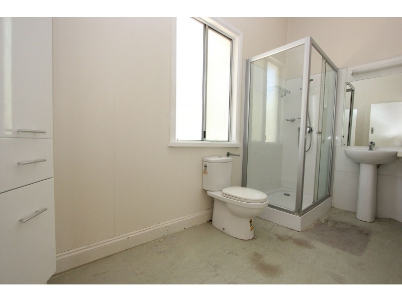 63 Englefield Road, Oxley QLD 4075