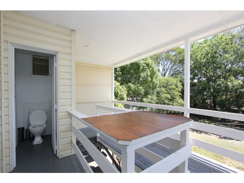 63 Englefield Road, Oxley QLD 4075