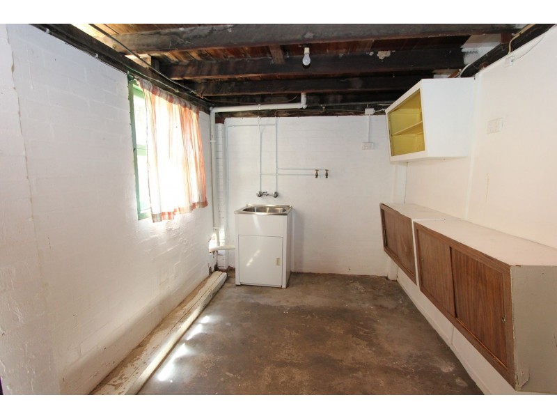 63 Englefield Road, Oxley QLD 4075